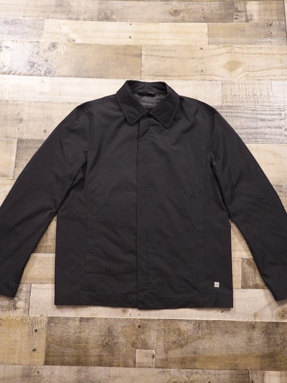 BOSS Hugo Boss Waterproof Rain Jacket Men’s 38R Black Hidden zip Coat‎
